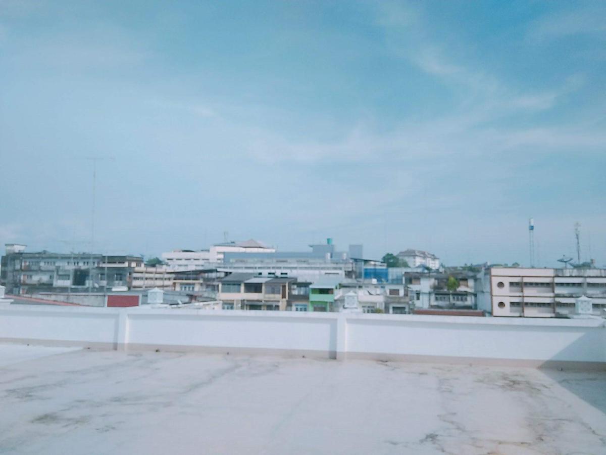 Auberge de jeunesse Siri Krabi town Extérieur photo
